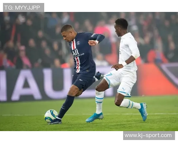 英超精彩对决巴黎圣日耳曼完胜马竞补时进球点燃全场激情