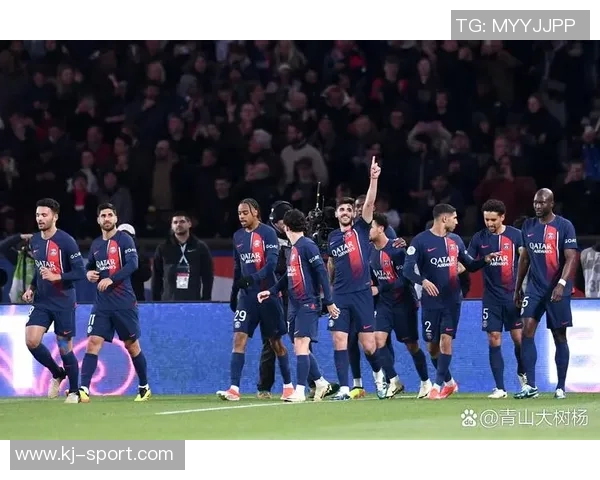 世界杯激战那不勒斯与巴黎圣日耳曼握手言和帽子戏法点燃全场激情