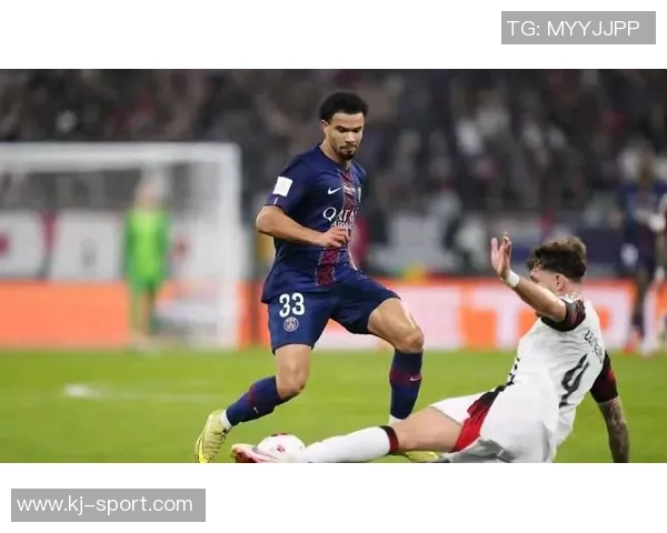 中超激战巴黎圣日耳曼与拜仁战平点球大战引发全场热烈反响