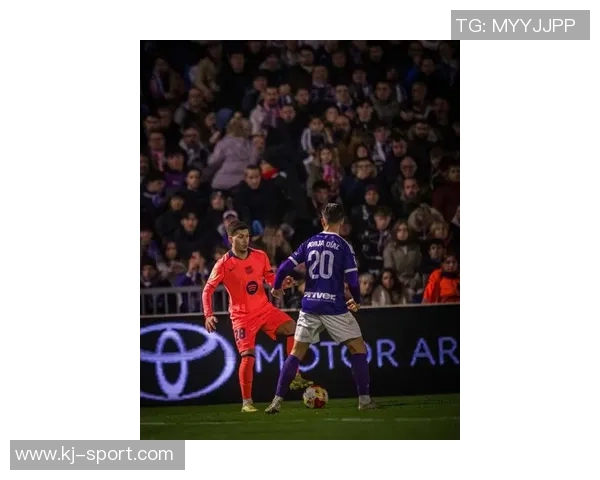 中超精彩对决巴萨与曼联战成平局补时进球点燃全场激情