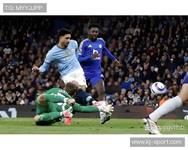 足总杯经典对决AC米兰惊天逆转曼城全场沸腾瞬间回顾